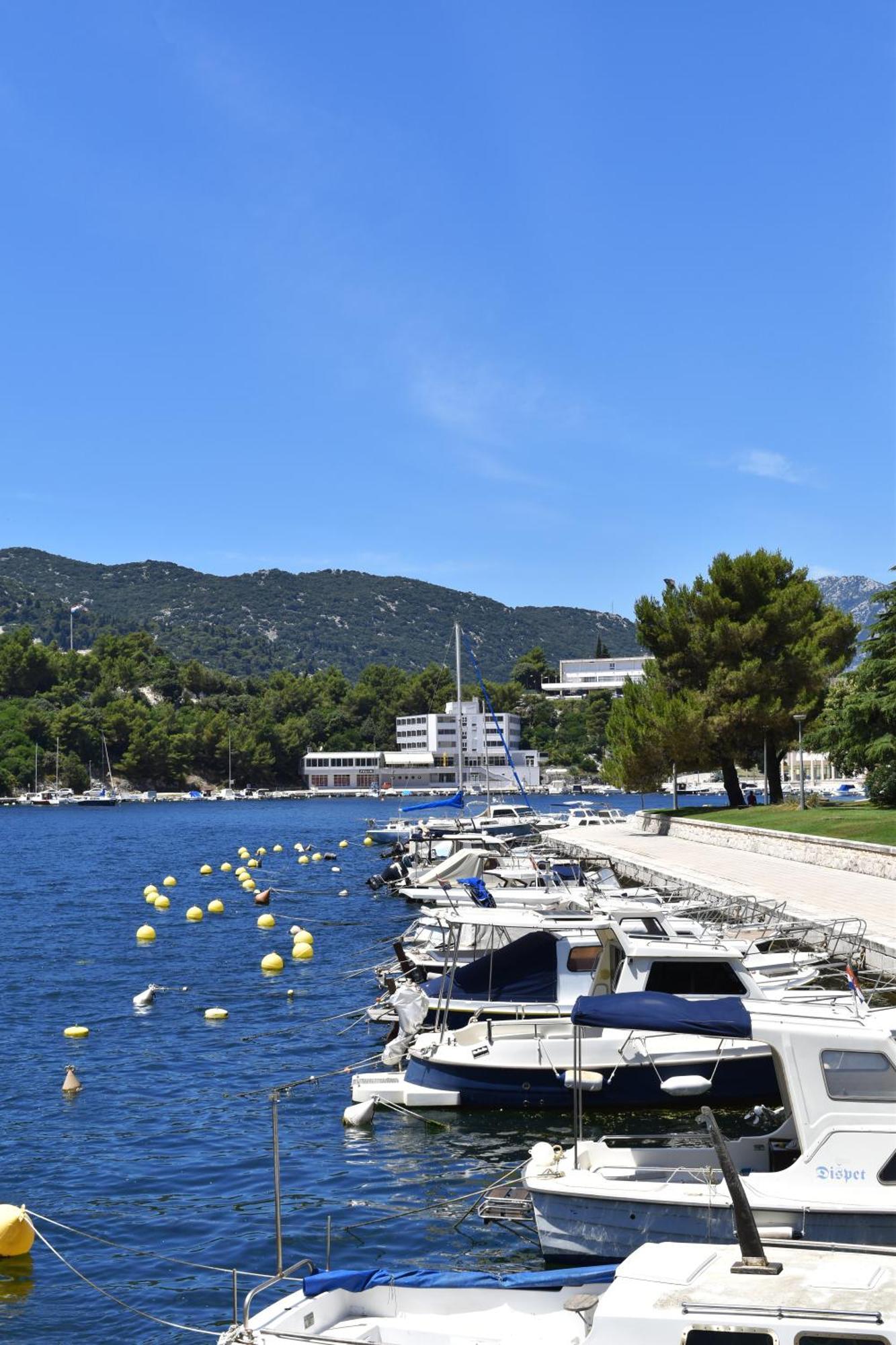 Hotel Tolero Ploce  Bagian luar foto